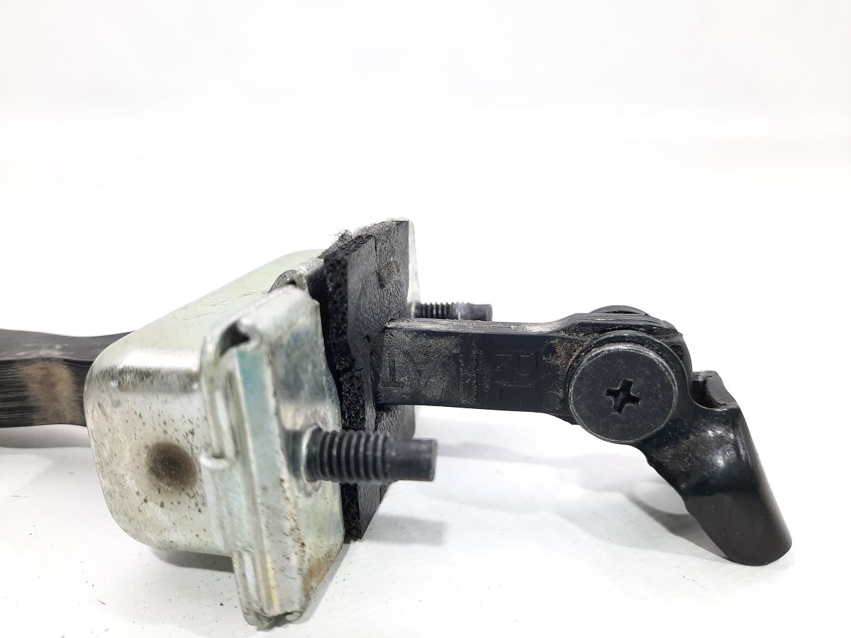 Ats Обмежувач дверей задньої лівої Cadillac ATS 2013-2018 23236405 Cadillac ATS 4