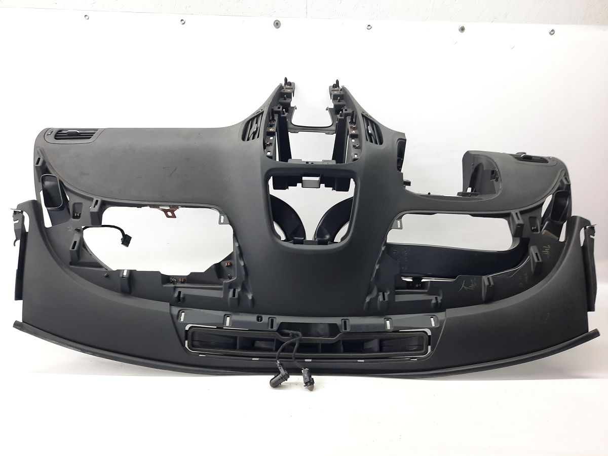 Volt Торпеда Chevrolet Volt 2013-2015 22893802 Chevrolet Volt 2