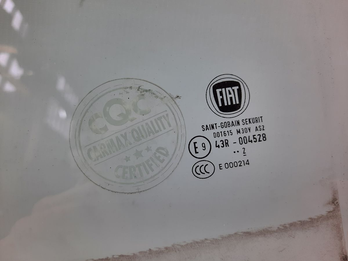 500 Скло дверей передньої лівої Fiat 500 2012-2019 4816693AC Fiat 500 9