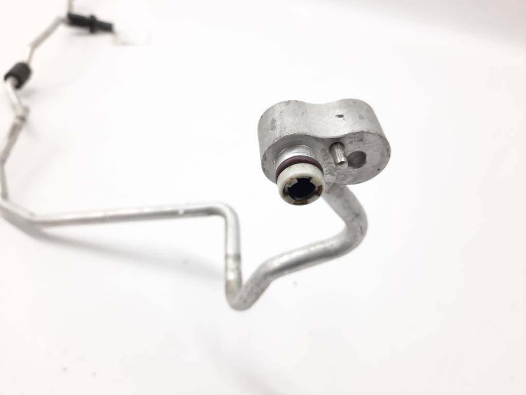 7 series Трубка кондиціонера напірна BMW 7 2012 9119994 BMW 7 4 7 series Трубка кондиціонера напірна BMW 7 2012 9119994 BMW 7 4