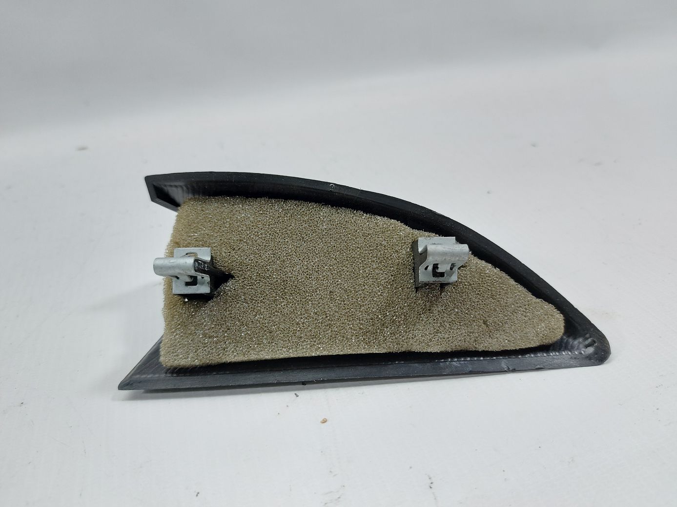 Compass Уплотнитель двери передней левой внутренний Jeep Compass 2009-2017 1KM03DX9AB Jeep Compass 3