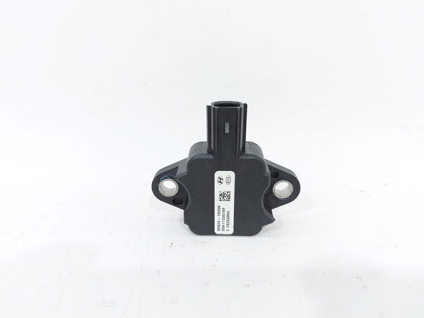 Accent Датчик удара двери передней правой Hyundai Accent 2011-2017 959201R200 Hyundai Accent 2