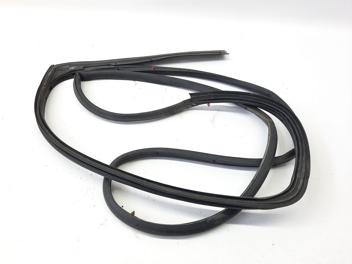 Journey Уплотнительная резинка двери задней правой Dodge Journey 2009-2020 5076868AC Dodge Journey 7