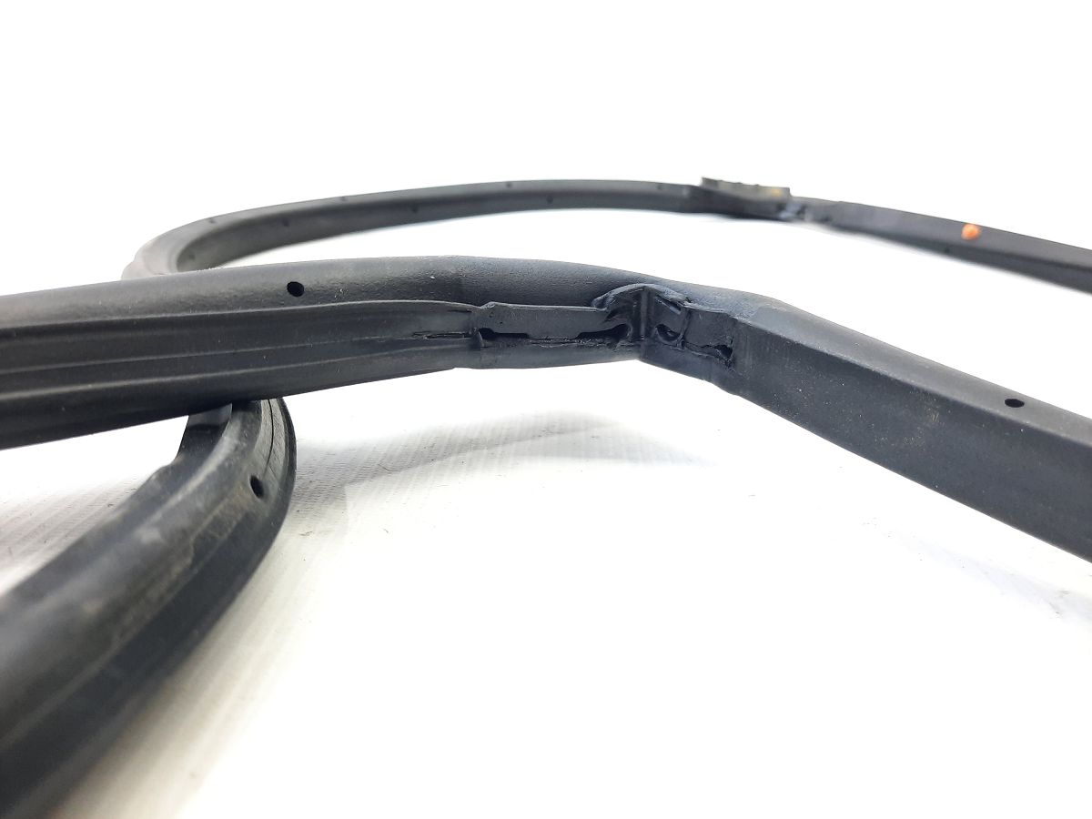 Elantra Ущільнювальна гумка дверей задньої правої Hyundai Elantra 2017-2020 83140F2000 Hyundai Elantra 5