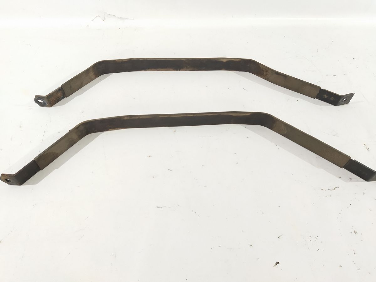 Forester. Крепление бензобака Subaru Forester 2014-2018 42017FJ000 Subaru Forester