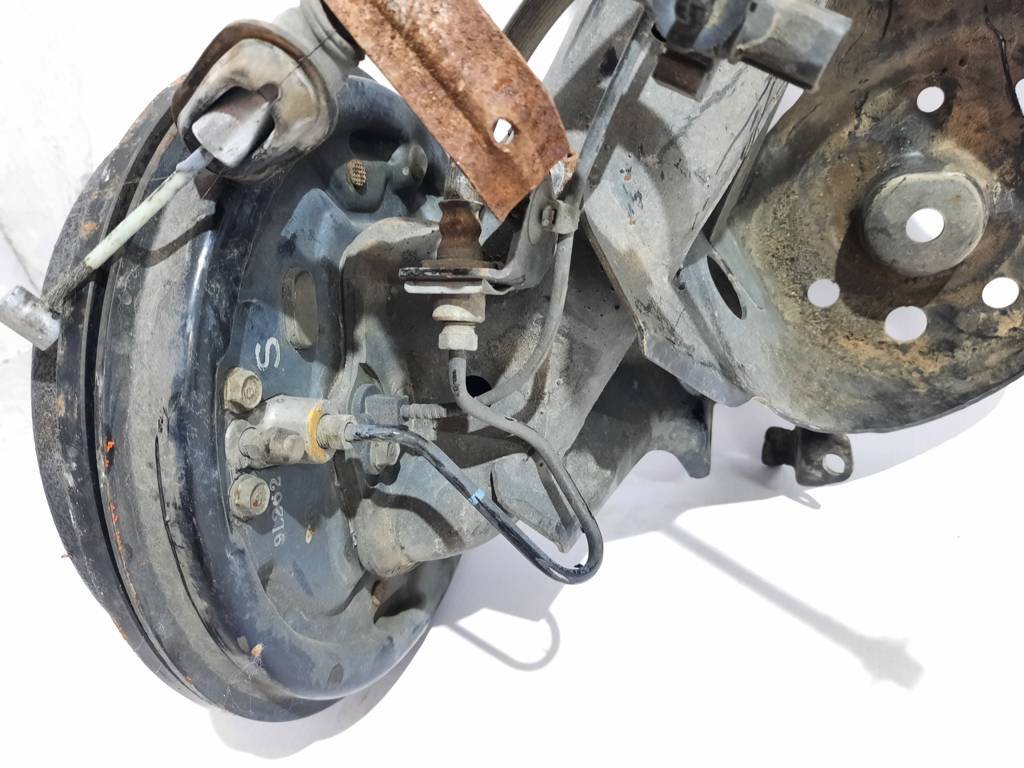 Insight Задня балка Honda Insight 2010 42100TM8A03 Honda Insight 26