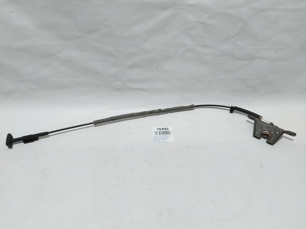 Passat s. Замок відкидання спинки заднього ряду сидінь лівий Volkswagen Passat S 2012-2019 561885681D Volkswagen Passat S Passat s. Замок відкидання спинки заднього ряду сидінь лівий Volkswagen Passat S 2012-2019 561885681D Volkswagen Passat S