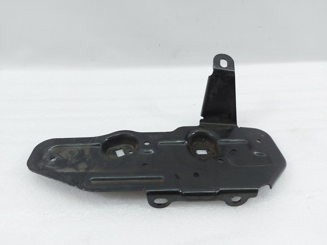 328i xdrive Захисний кожух паливопроводів BMW 328i xDrive 2015 16127244171 BMW 328i xDrive 2