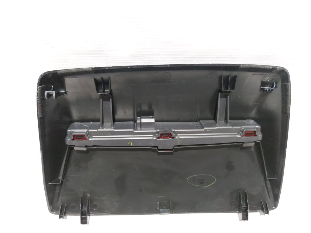 6 Додатковий стоп-сигнал Mazda 6 2014-2019 GHK151580D Mazda 6 9