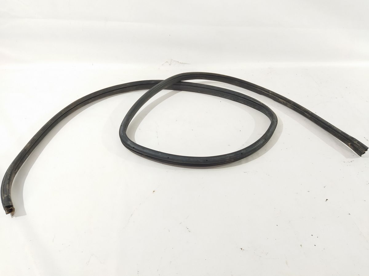 Forester. Ущільнювальна гумка дверей задньої лівої/правої Subaru Forester 2014-2018 63572SG001 Subaru Forester Forester. Ущільнювальна гумка дверей задньої лівої/правої Subaru Forester 2014-2018 63572SG001 Subaru Forester