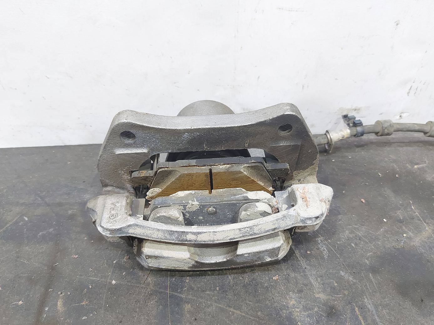 Malibu Супорт гальмівний передній лівий Chevrolet Malibu 2016-2021 13507535 Chevrolet Malibu 7