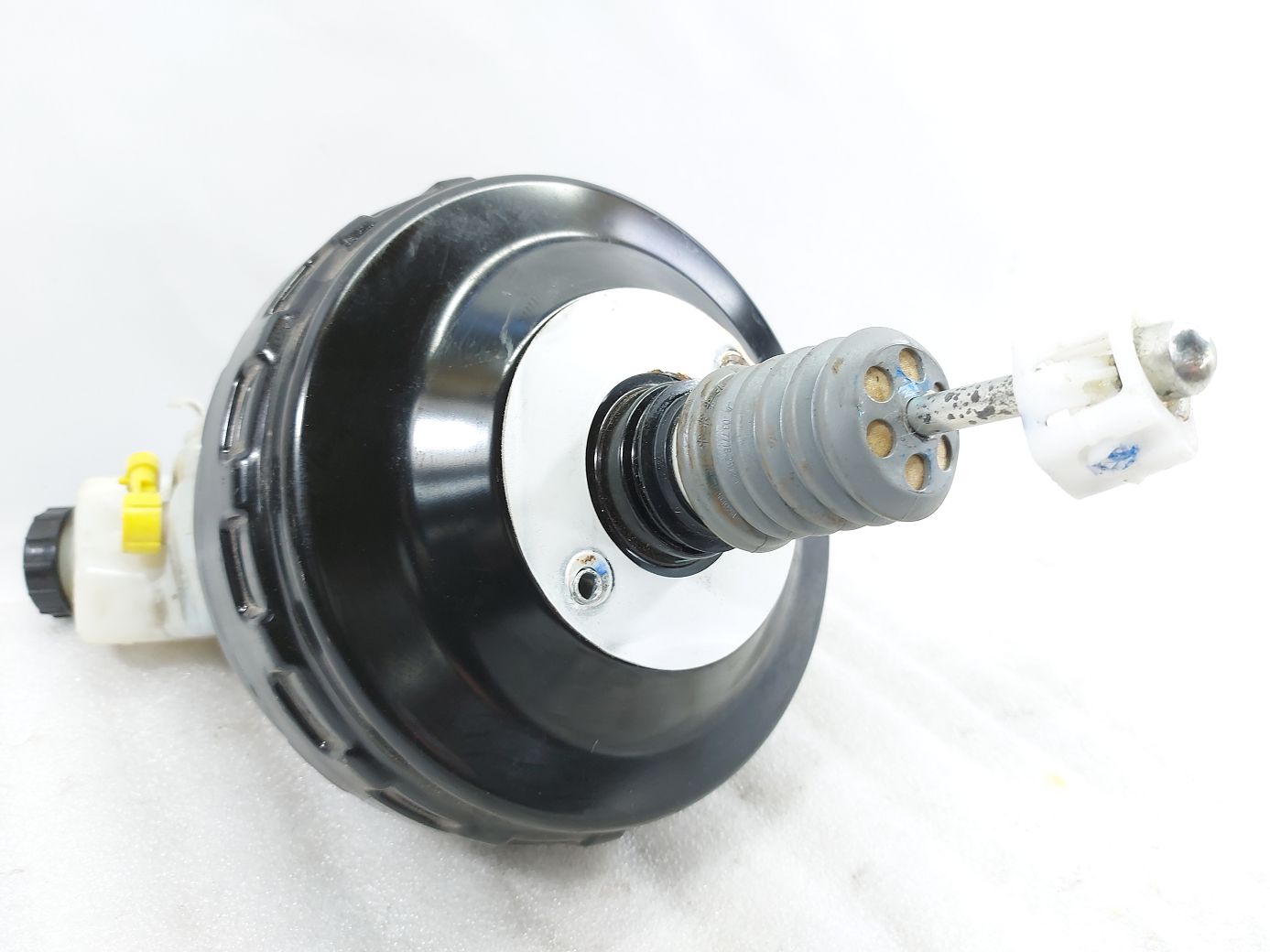 Regal Головний гальмівний циліндр Buick Regal 2016 84073180 Buick Regal 4