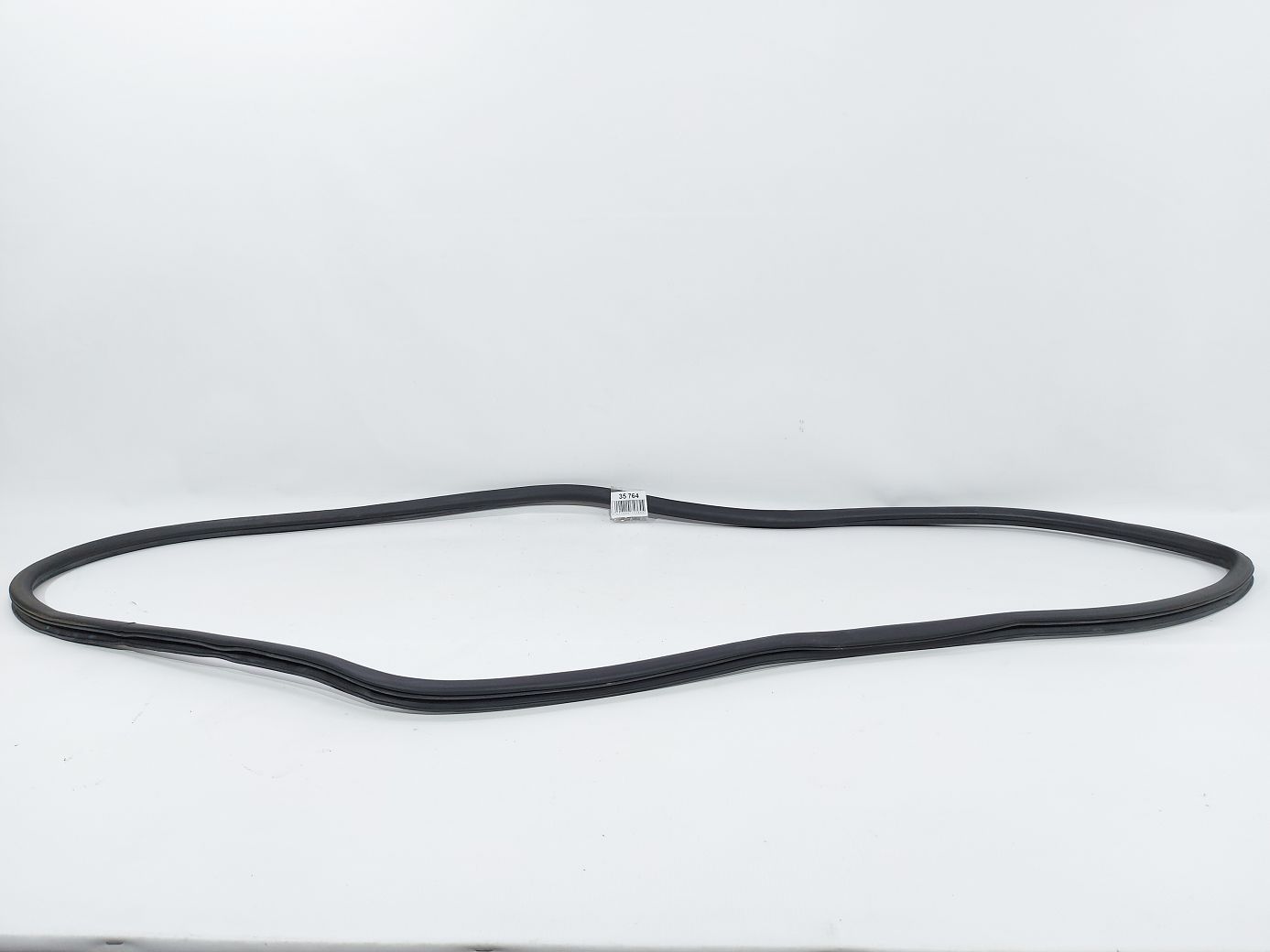 Dart Уплотнительная резинка проёма двери передней левой/правой Dodge Dart 2013-2014 68085076AF Dodge Dart 14