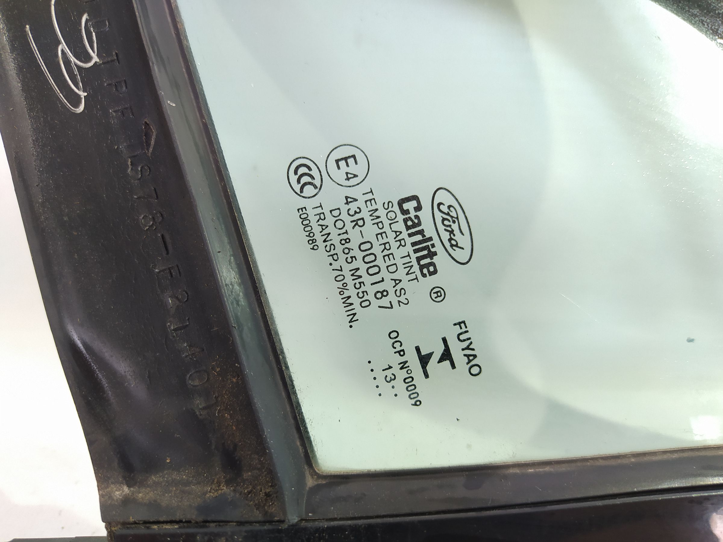 Fusion Форточка двери передней левой Ford Fusion 2013-2020 GS725421401A Ford Fusion 2