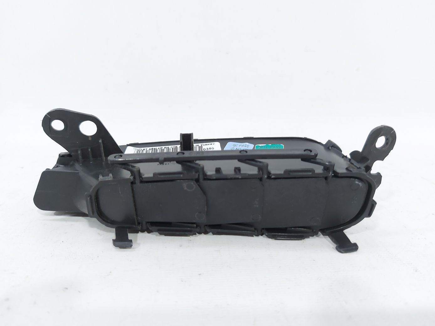 Malibu Решітка повітропроводу торпеди внутрішня права Chevrolet Malibu 2016-2021 84114173 Chevrolet Malibu 3