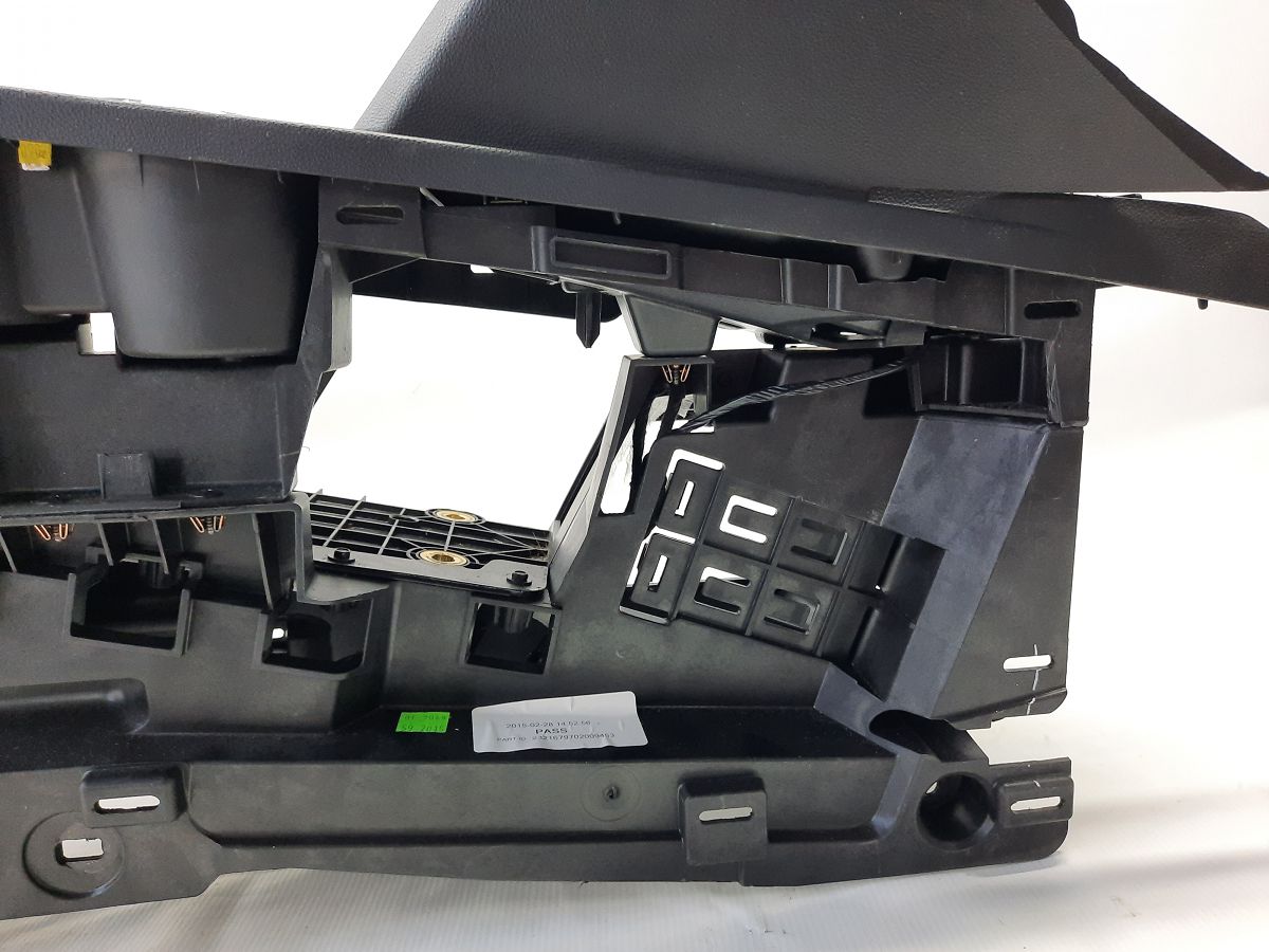 Equinox Консоль центральная Chevrolet Equinox 2015 23216797 Chevrolet Equinox 7