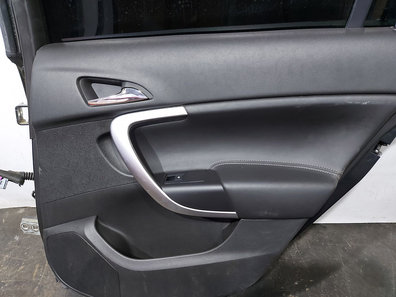 Regal Двері задні праві в зборі Buick Regal 2011-2017 13469927 Buick Regal 8