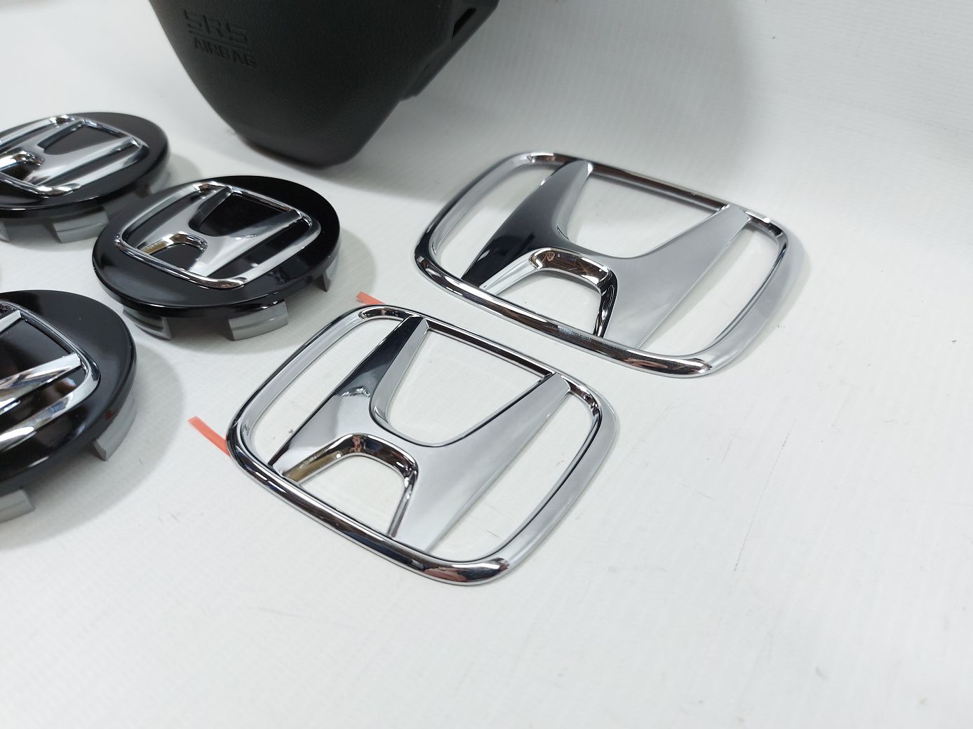 Эмблемы кузова и логотипы Комплект емблем HONDA MN-V 2 Эмблемы кузова и логотипы Комплект емблем HONDA MN-V 2