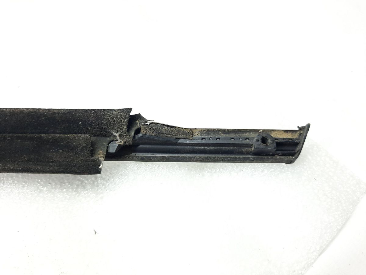 Accord Ущільнювальна гумка скла задньої правої (хром) зовнішня Honda Accord 2015-2017 72910T2AA01 Honda Accord 9 Accord Ущільнювальна гумка скла задньої правої (хром) зовнішня Honda Accord 2015-2017 72910T2AA01 Honda Accord 9