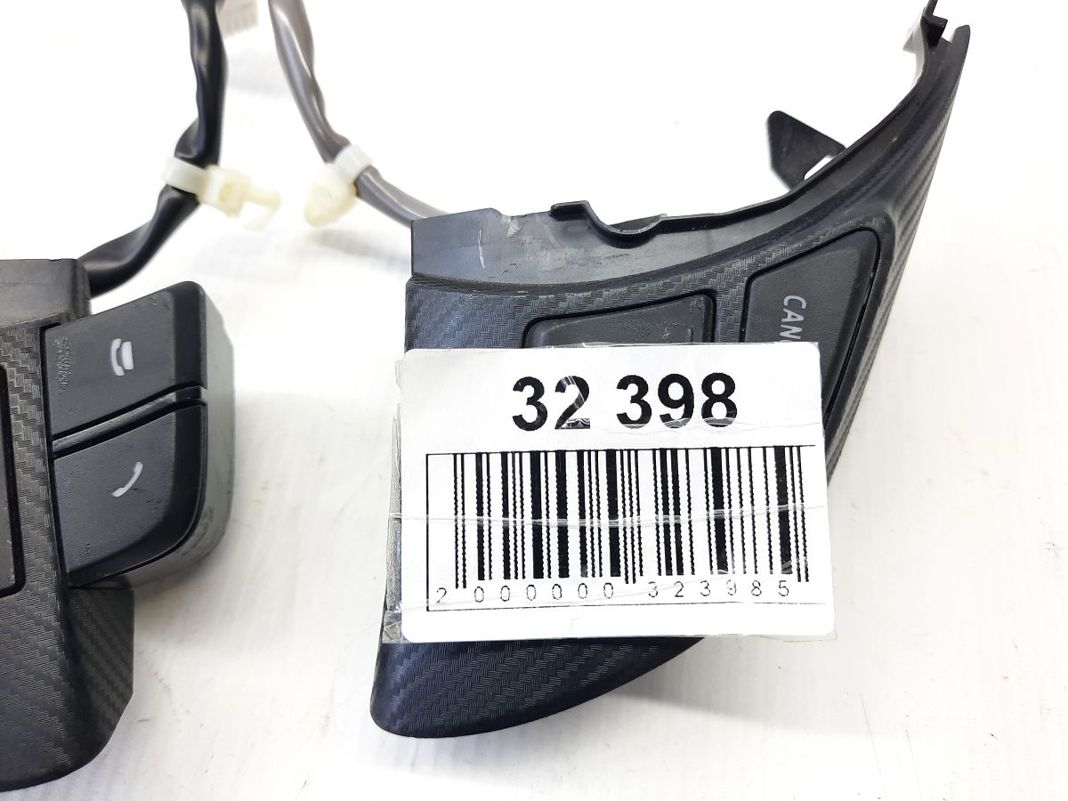 3 Кнопки кермового колеса Mazda 3 2014-2016 BHV6664M0 Mazda 3 7