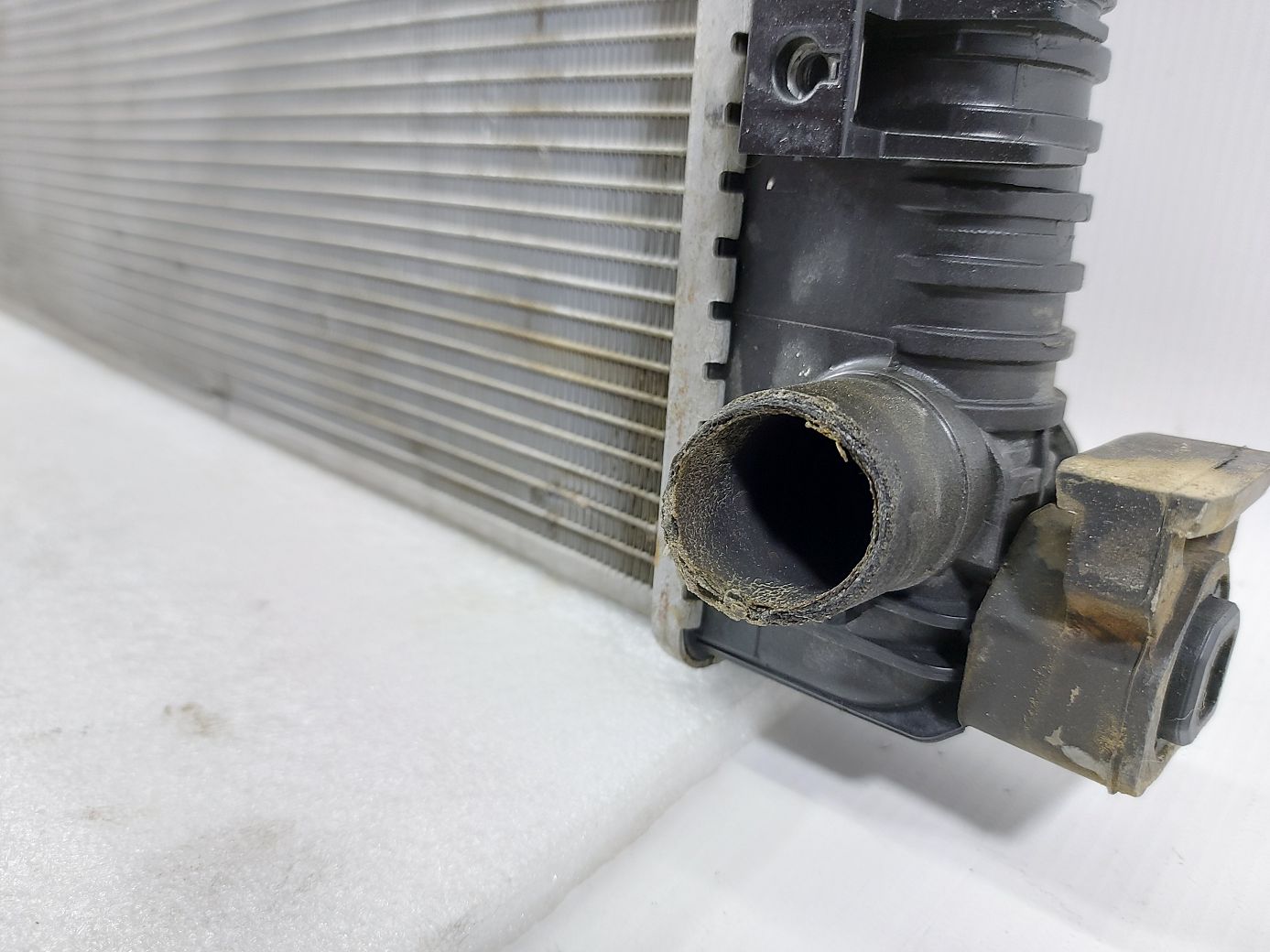 200 limited Радиатор охлаждения двигателя Chrysler 200 Limited 2015-2017 68197299AC Chrysler 200 Limited 7