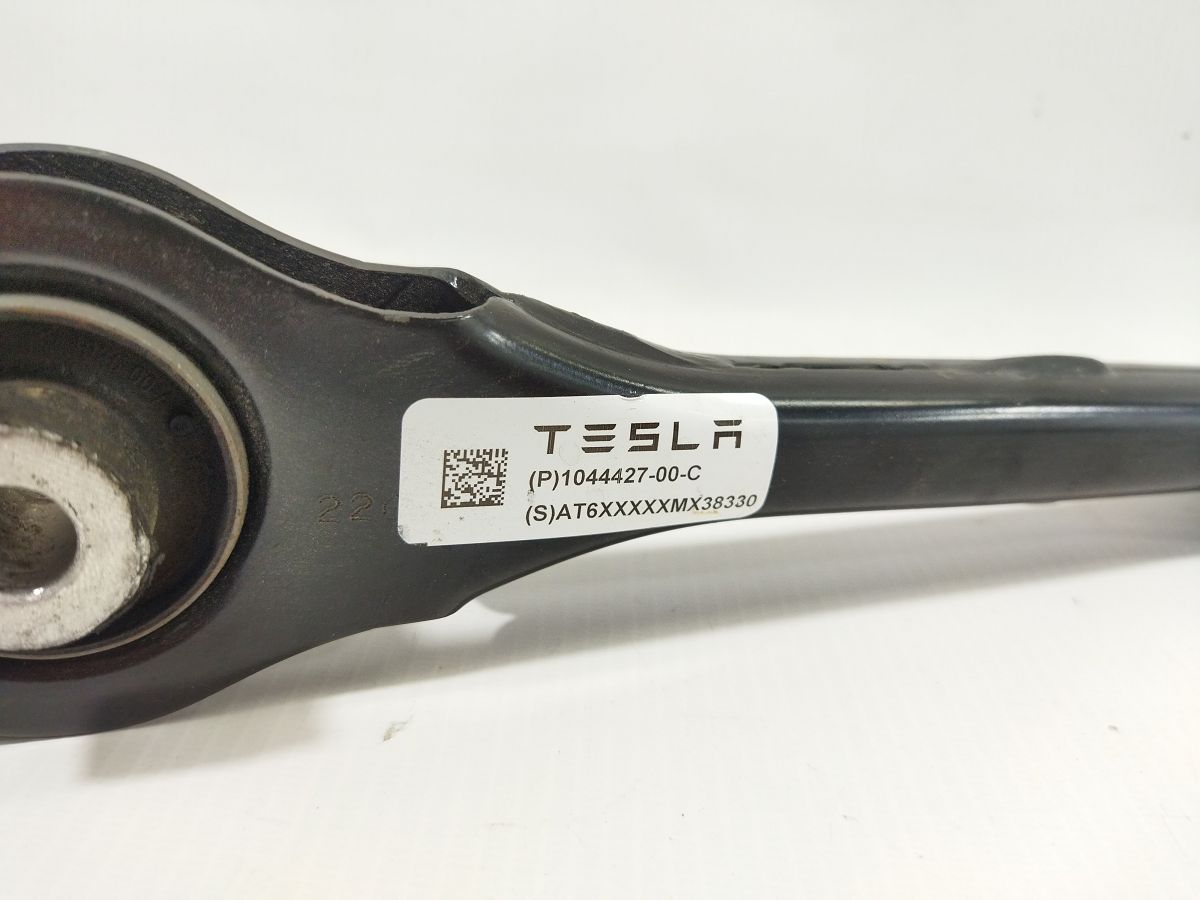 Model 3 Важіль задній лівий/правий верхній поздовжній Tesla Model 3 2020-2024 104442700C Tesla Model 3 3