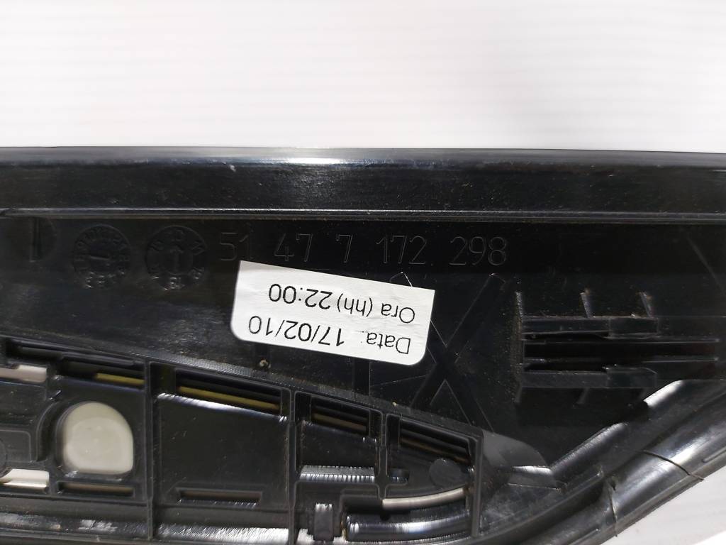 328i xdrive Обшивка порога заднього права BMW 328i xDrive 2009-2012 51477172298 BMW 328i xDrive 7