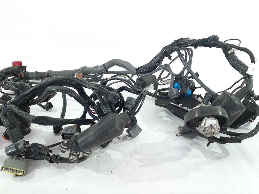 Gtr-1400 Проводка Kawasaki GTR-1400 2010 260310872 Kawasaki GTR-1400 3