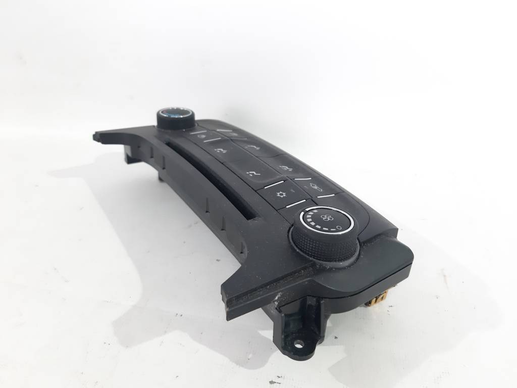 Malibu Кнопки керування клімат-контролем Chevrolet Malibu 2013-2016 23465797 Chevrolet Malibu 3
