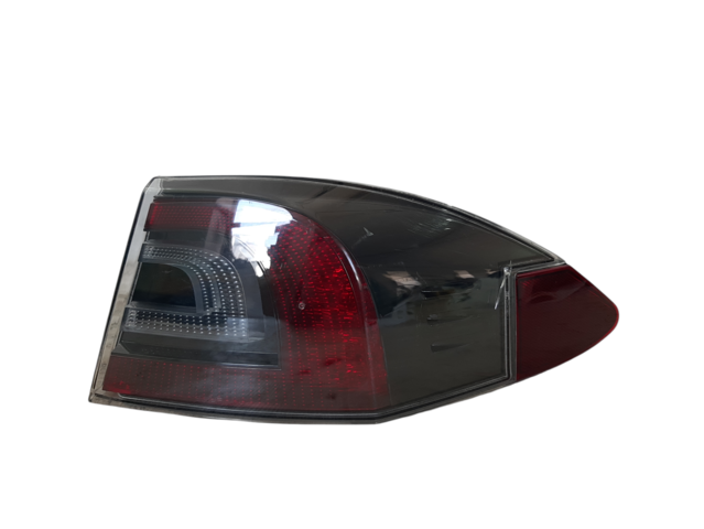 Model s. Ліхтар задній правий (скол)Tesla Model S 2012-2016 6005919-00-C Tesla Model S