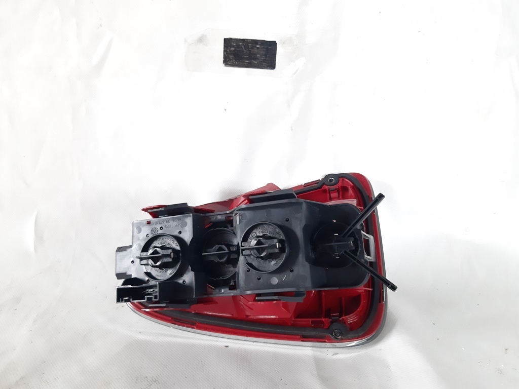 Cooper Ліхтар задній правий 2 двері cabrio Mini Cooper 2007-2010 63212757012 Mini Cooper 2