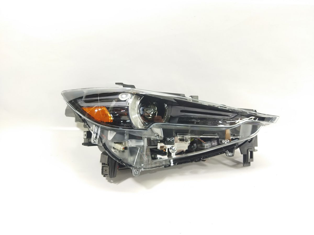 Фары головного света. Фара передняя правая Mazda CX-5 2017-2020 KL2L51031C Mazda CX-5