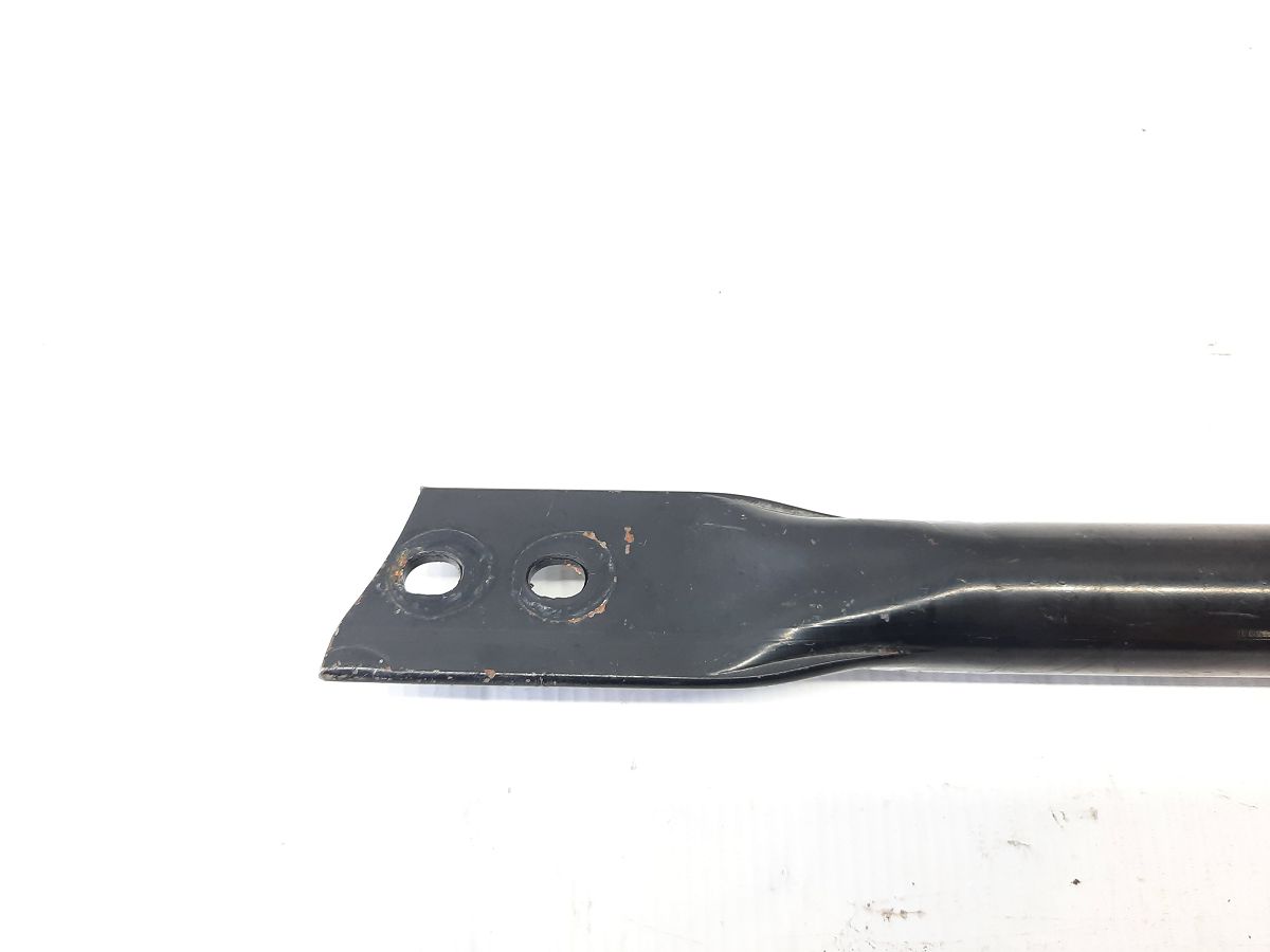 Ats Распорка передних стаканов правая Cadillac ATS 2013-2019 22884503 Cadillac ATS 11