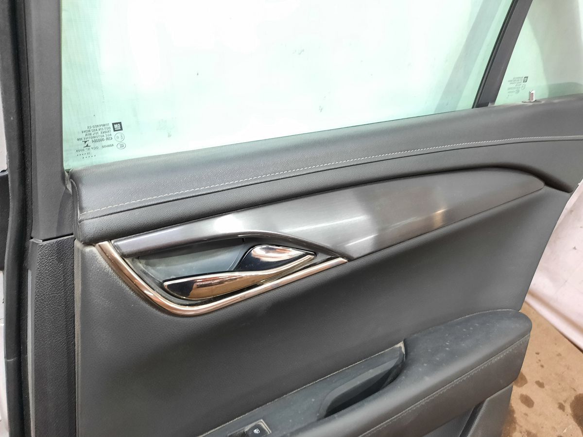 Ats Двері задні права в зборі Cadillac ATS 2013-2018 84007418 Cadillac ATS 21