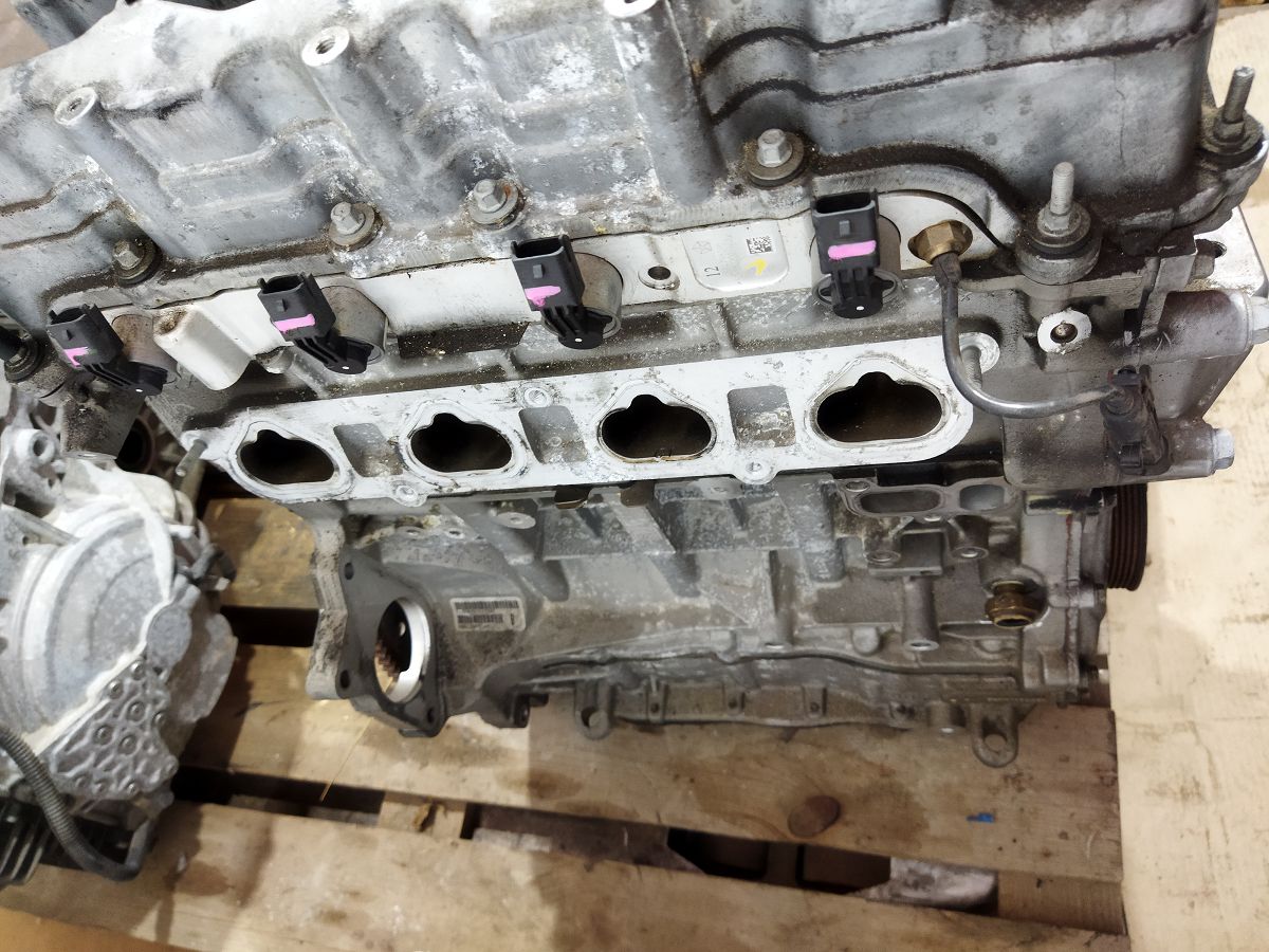 200 limited Двигатель (голый) Chrysler 200 Limited 2015-2017 68369232AA Chrysler 200 Limited 7