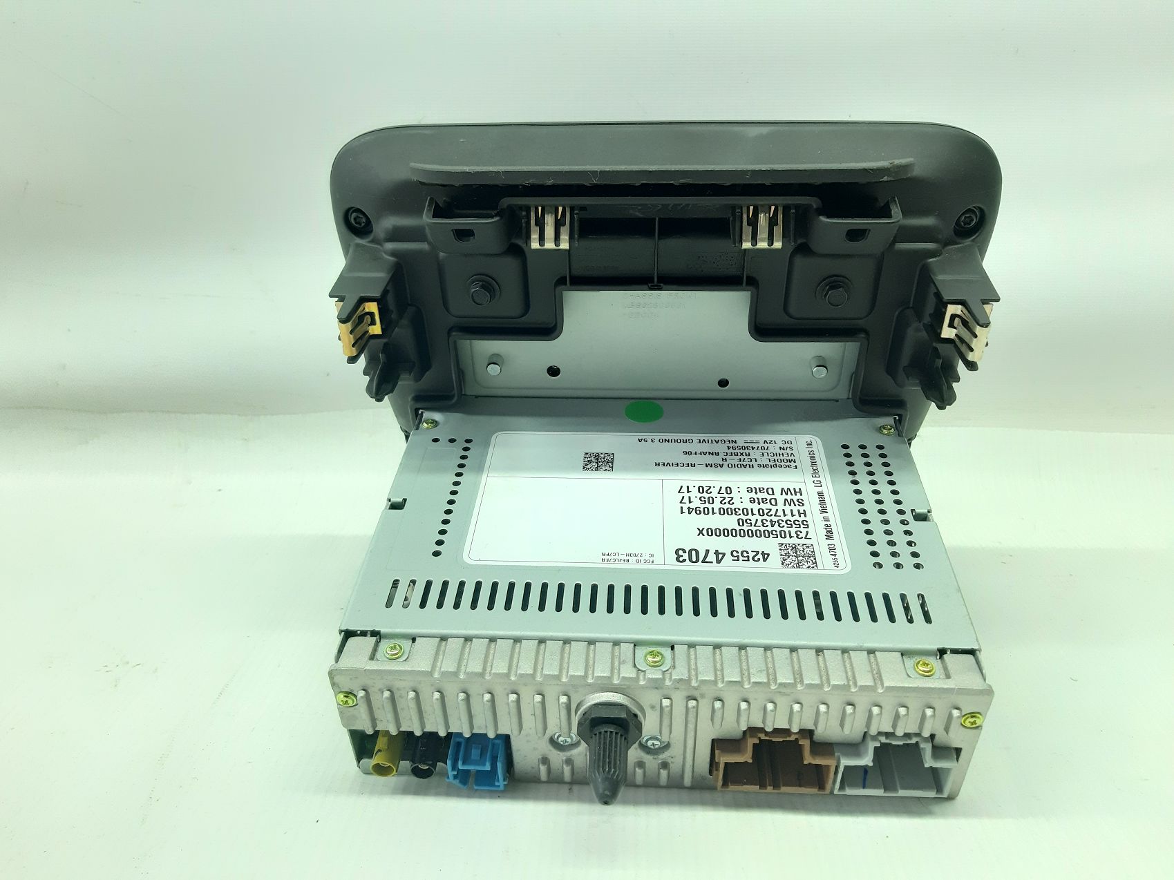 Malibu Монітор Chevrolet Malibu 2018 42554703 Chevrolet Malibu 4