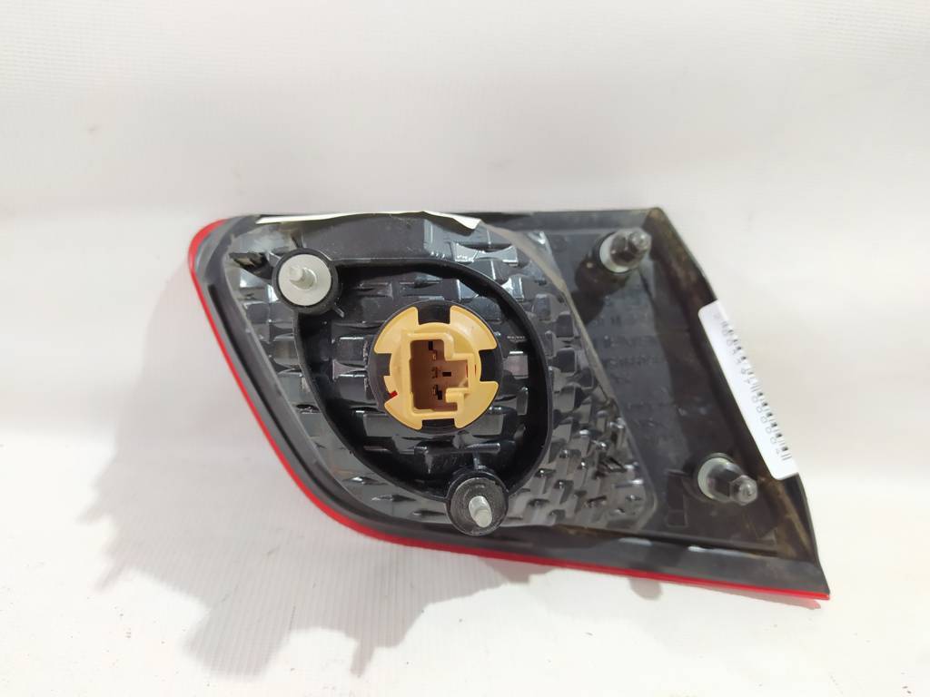 Legacy Фонарь крышки багажника правый Subaru Legacy 2010-2014 84912AJ02A Subaru Legacy 12