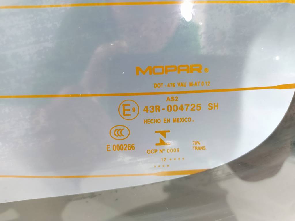 Journey Скло кришки багажника Dodge Journey 2009-2019 5178053AE Dodge Journey 12