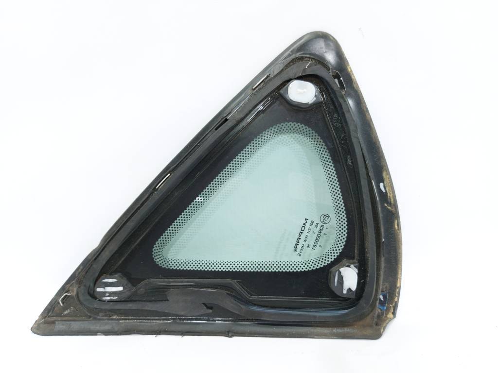 Dart Скло дверей задньої правої (кватирка) Dodge Dart 2013-2019 68145466AC Dodge Dart 7