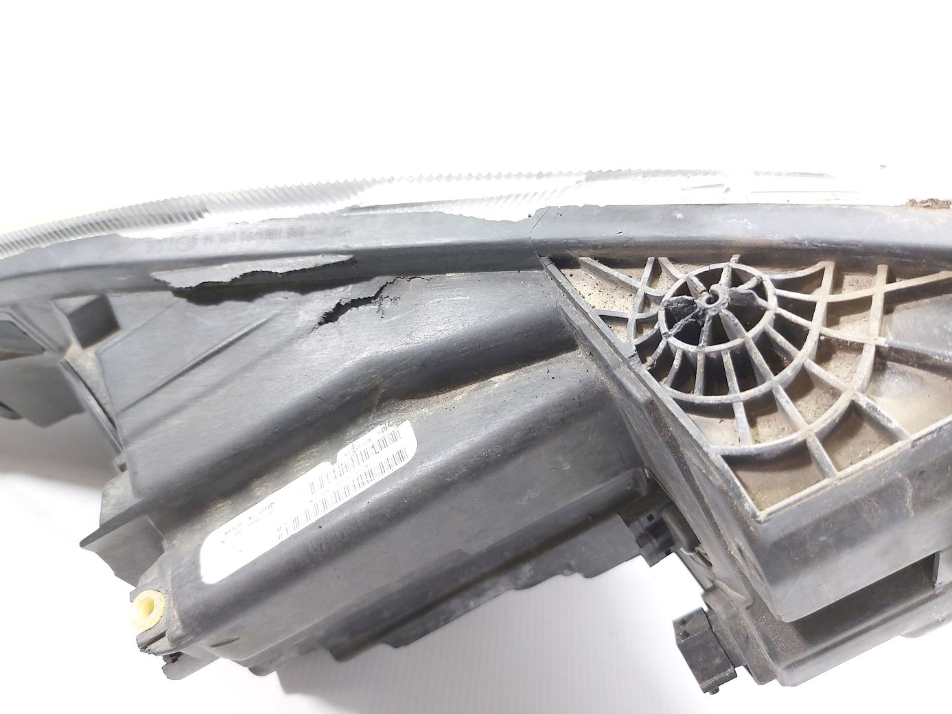 Regal Фара передняя левая (неоригинал) TYC Buick Regal 2014-2017 13426667 Buick Regal 7