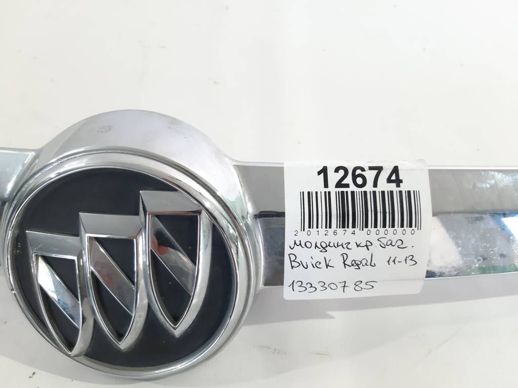 Regal Молдинг кришки багажника Buick Regal 2011-2013 13330785 Buick Regal 5