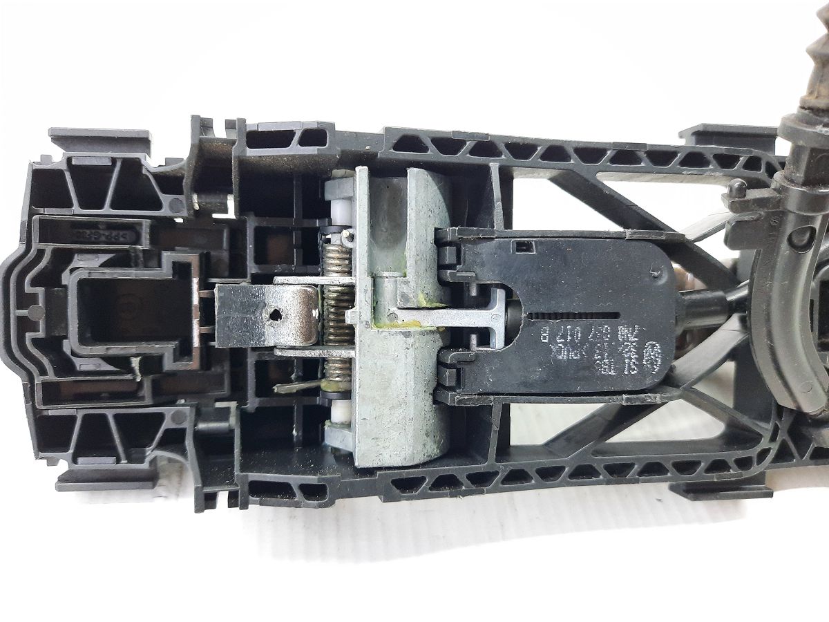 Jetta Ручка дверей задньої лівої/правої зовнішня Volkswagen Jetta 2011-2018 5N0837205MGRU Volkswagen Jetta 4