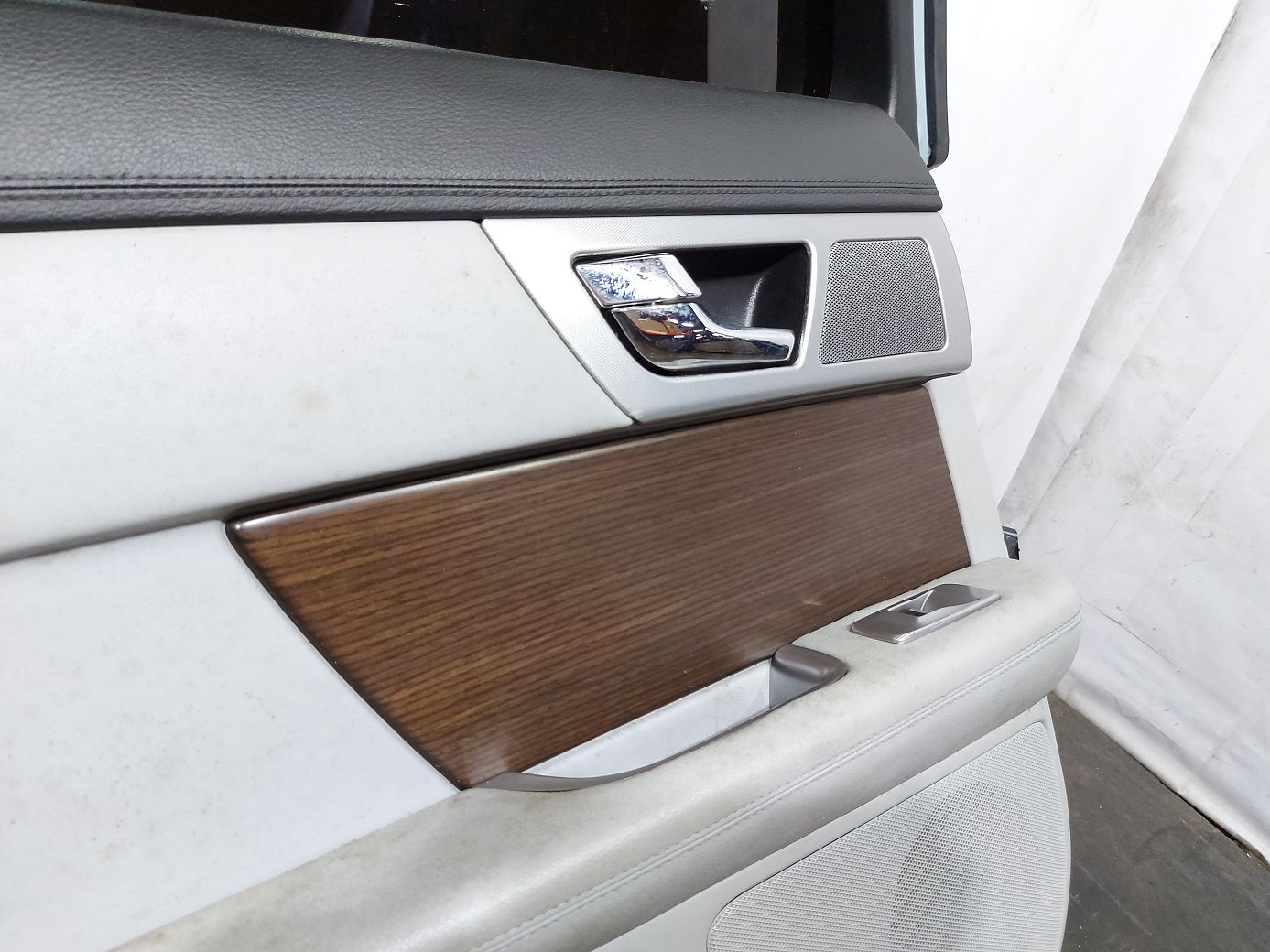 Xf Двері задні ліві Jaguar XF 2009-2015 C2Z2014 Jaguar XF 10