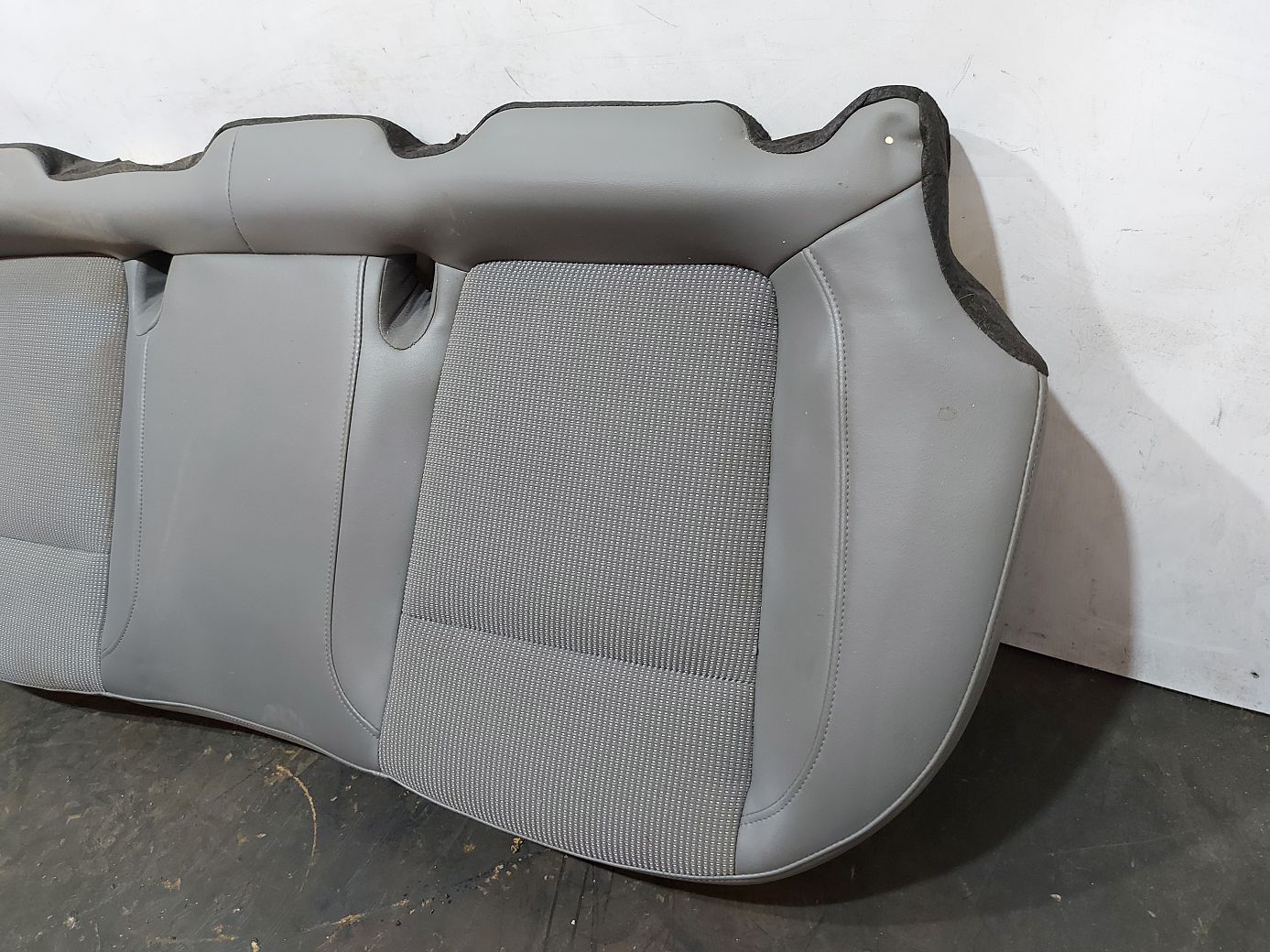 Malibu Нижняя часть заднего ряда сидений Chevrolet Malibu 2013 20931419 Chevrolet Malibu 3