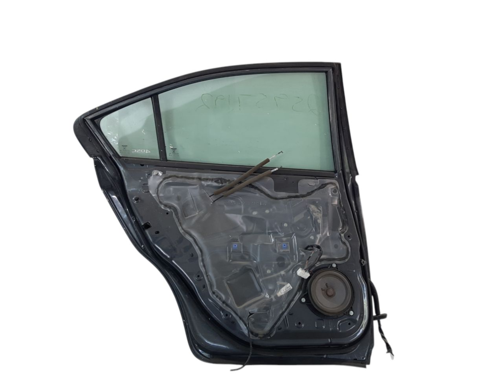Maxima Двері задні ліві Nissan Maxima 2011-2012 821019DC0A Nissan Maxima 5