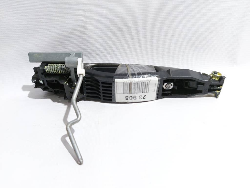 3 Ручка дверей задньої лівої зовнішня Mazda 3 2014-2018 KD535841XE27 Mazda 3 3