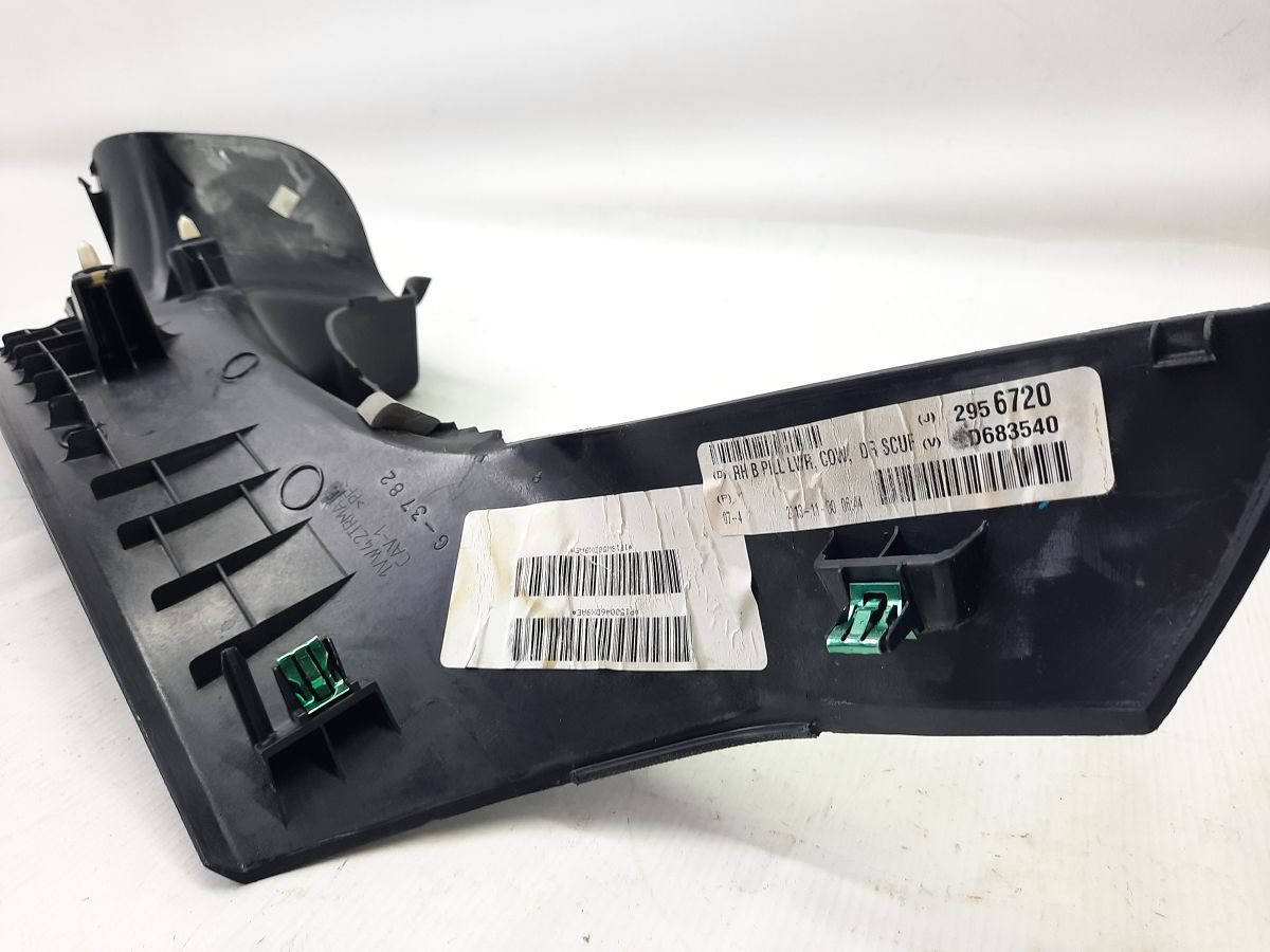 Dart Накладка порога ззаду права Dodge Dart 2013-2019 1SW50DX9AE Dodge Dart 16