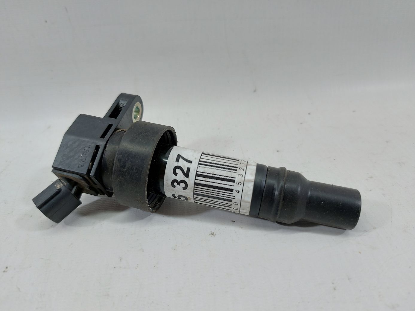 Veloster. Катушка зажигания Hyundai Veloster 2012-2017 273012B100 Hyundai Veloster