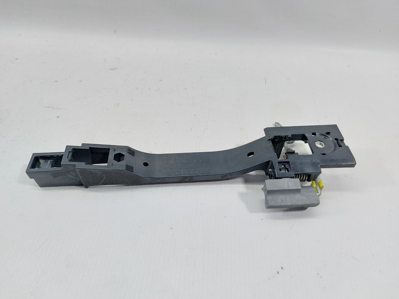 Civic. Кронштейн ручки наружной двери задней правой Honda Civic 2012-2015 72642TR0A01 Honda Civic