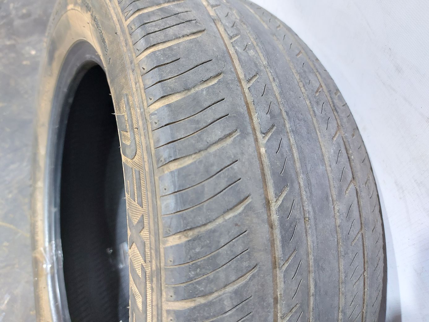 Всесезонные шины Гума Dextero Tourig DTR1 205/55R16 4